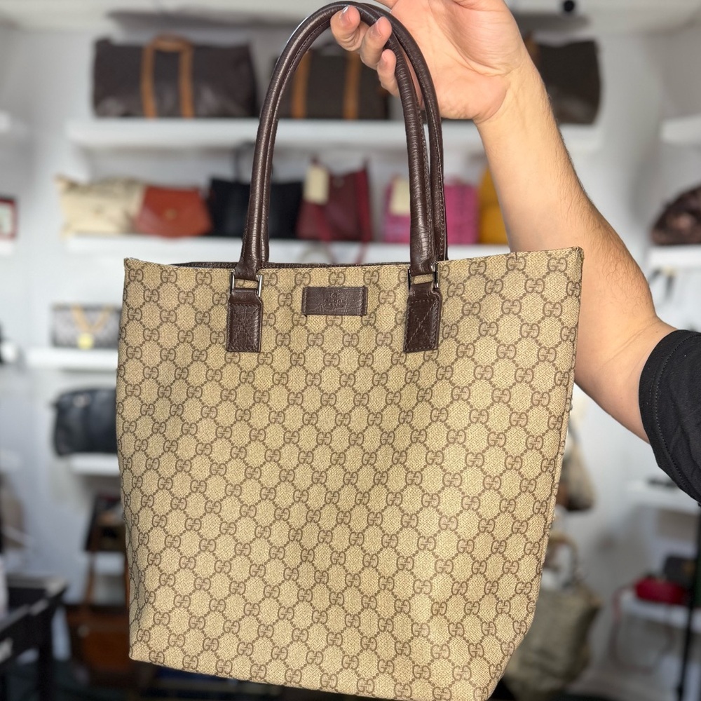 GUCCI SUPREME TOTE
